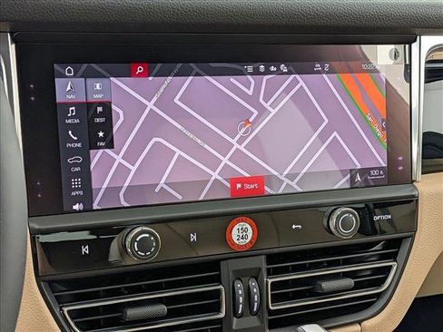 New 2026 Porsche Macan S image 18