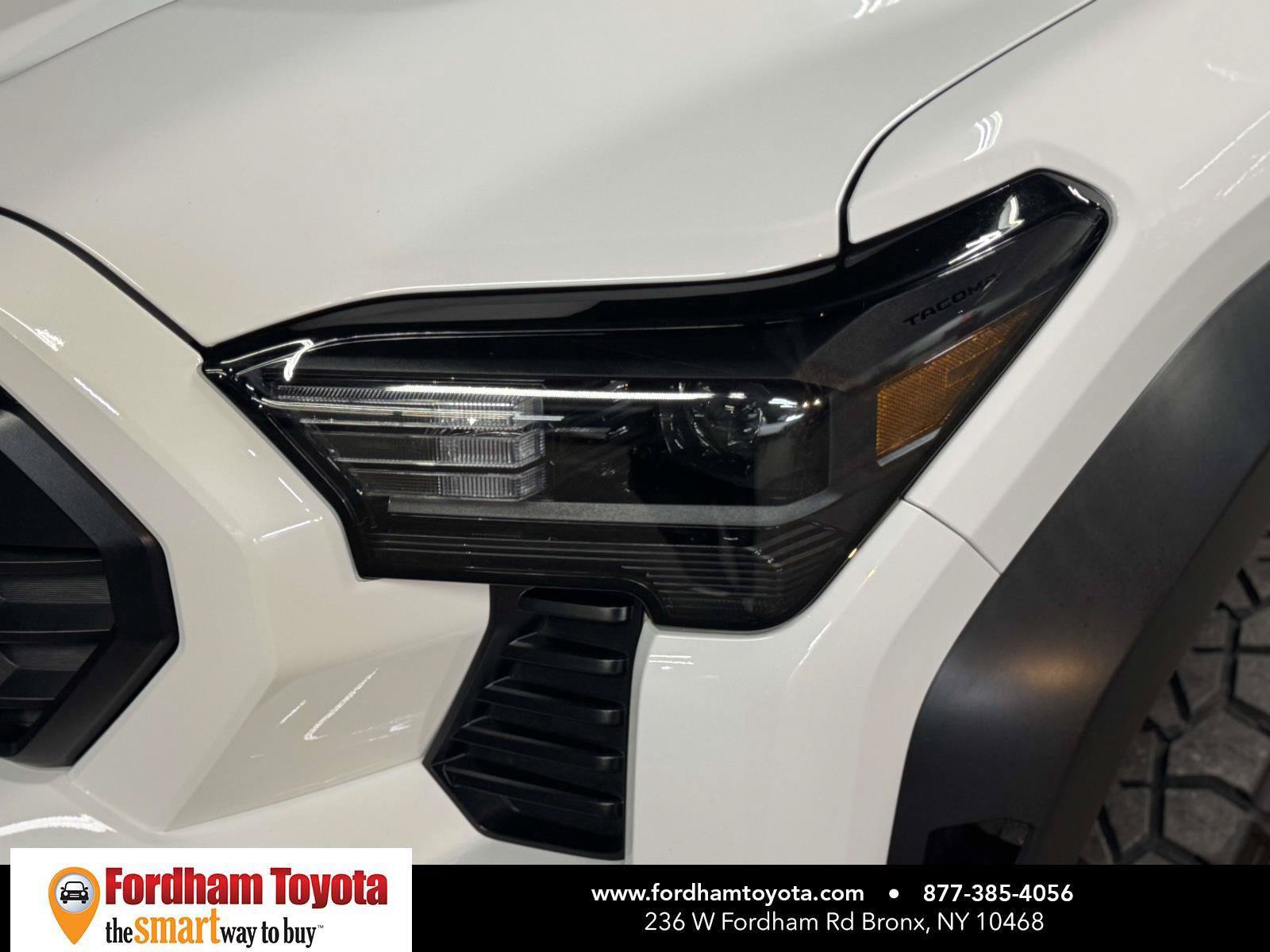 Used 2024 Toyota Tacoma TRD Off-Road AWD/4WD image 9