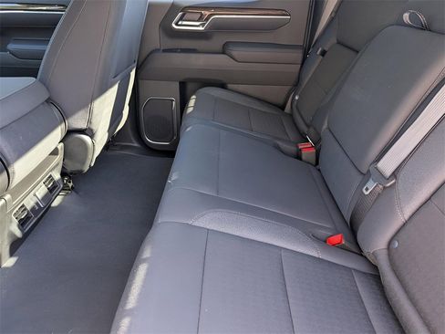 New 2025 GMC Sierra 1500 Elevation image 27