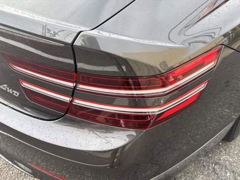 Used 2023 Genesis G80 2.5T image 9