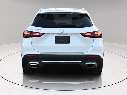 Certified 2025 Mercedes-Benz GLA 250 image 5