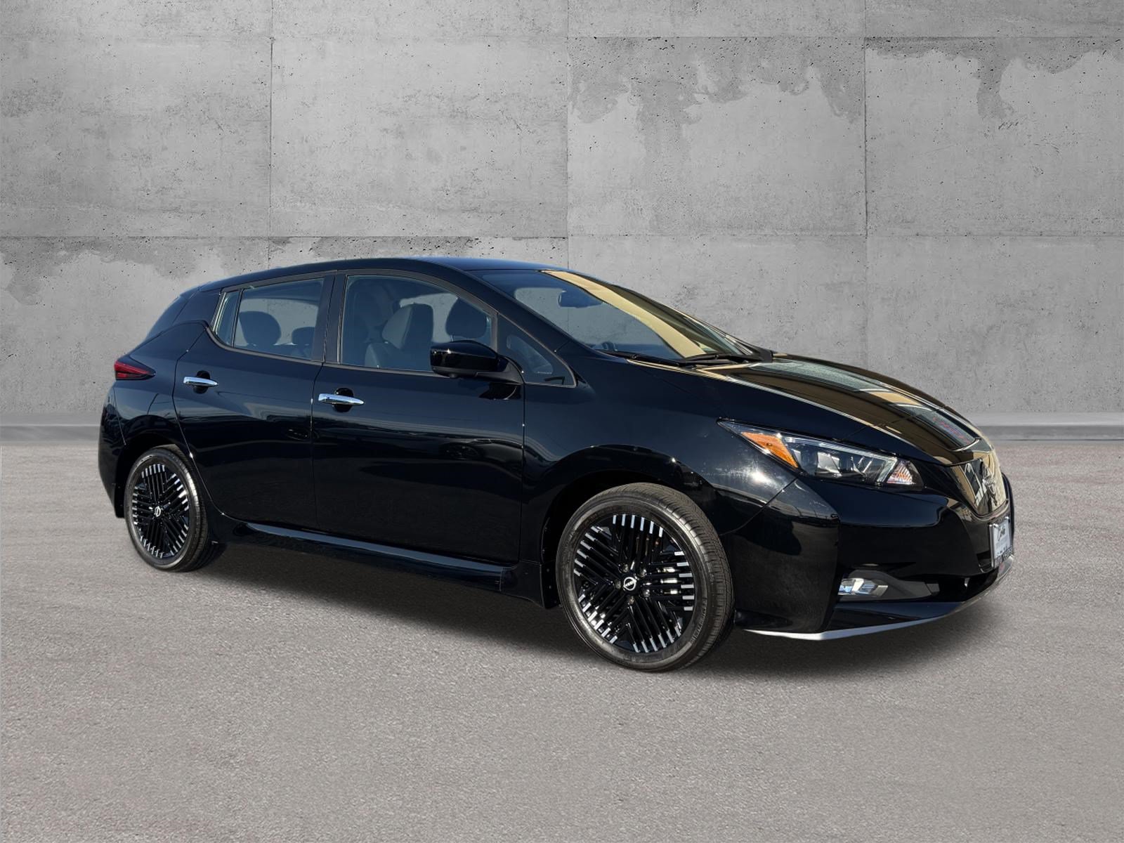 Used 2024 Nissan Leaf SV Plus FWD image 1
