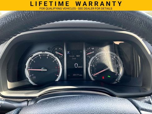 Used 2023 Toyota 4Runner Limited AWD/4WD image 26