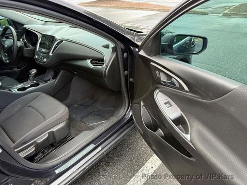 Used 2023 Chevrolet Malibu LS FWD image 9
