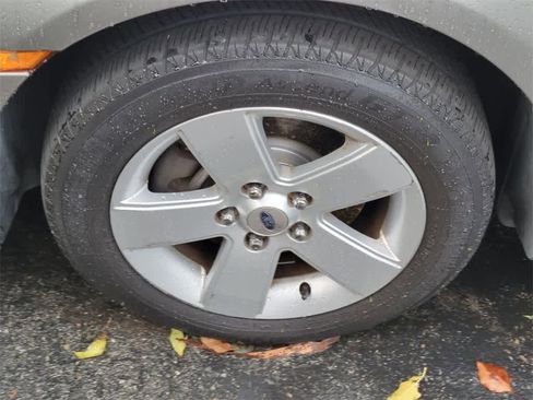 Used 2008 Ford Fusion SE image 2