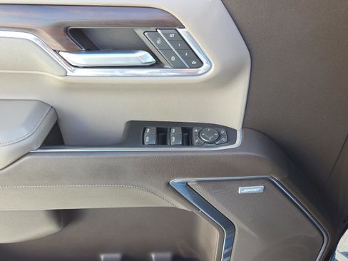 Used 2022 GMC Sierra 1500 SLT w/ SLT Premium Package image 13