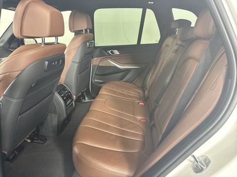 Used 2019 BMW X5 xDrive40i AWD/4WD image 23