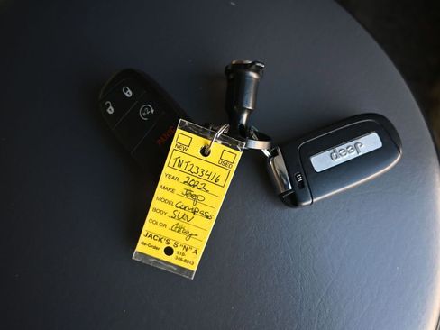 Used 2022 Jeep Compass Trailhawk w/ Trailhawk Convenience Group image 22