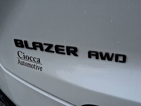 Used 2022 Chevrolet Blazer RS w/ Enhanced Convenience Package image 33