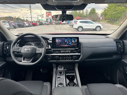 New 2026 Nissan Pathfinder SV w/ SV Premium Package image 13
