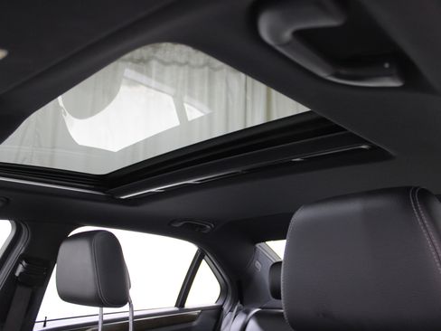 Used 2015 Mercedes-Benz E 350 4MATIC Sedan image 23