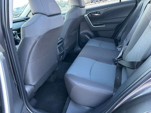 Used 2025 Toyota RAV4 XLE image 23