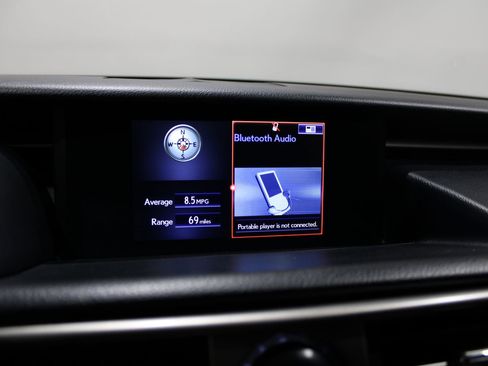 Used 2016 Lexus IS 200t image 28