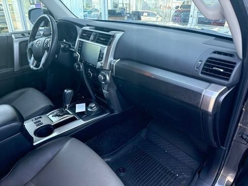 Used 2021 Toyota 4Runner SR5 Premium w/ Moonroof Package AWD/4WD image 20