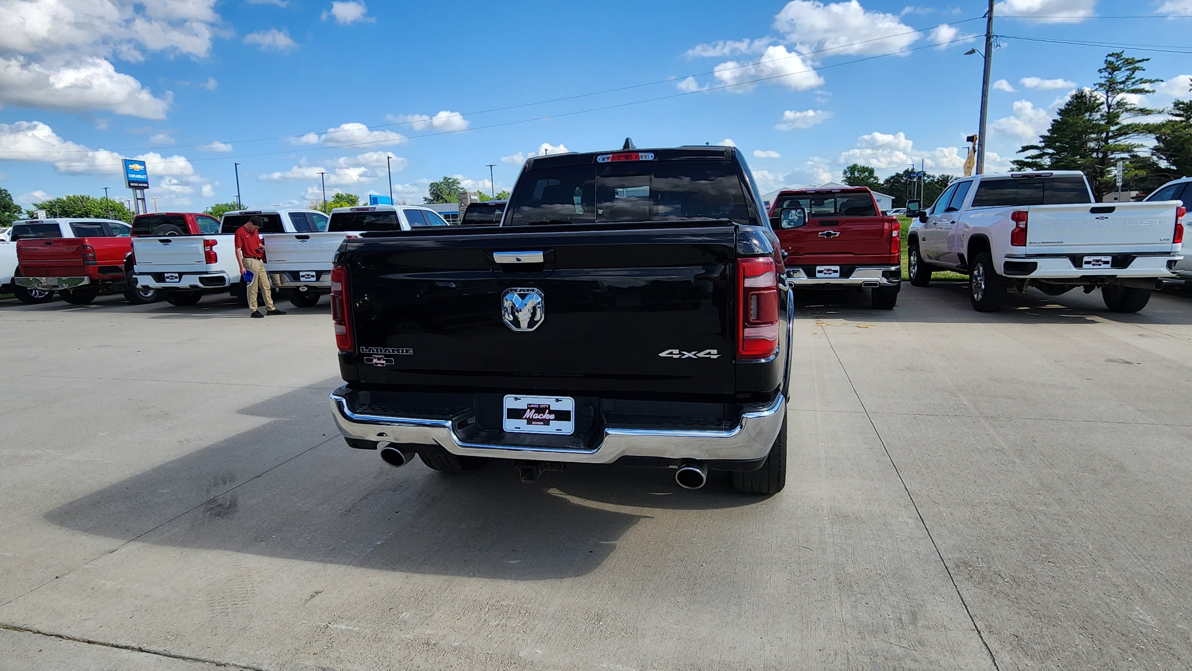 Used 2022 RAM 1500 Laramie AWD/4WD image 6