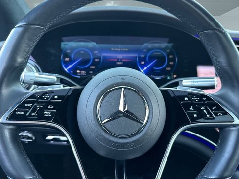 Certified 2022 Mercedes-Benz EQS 580 4MATIC Sedan image 17