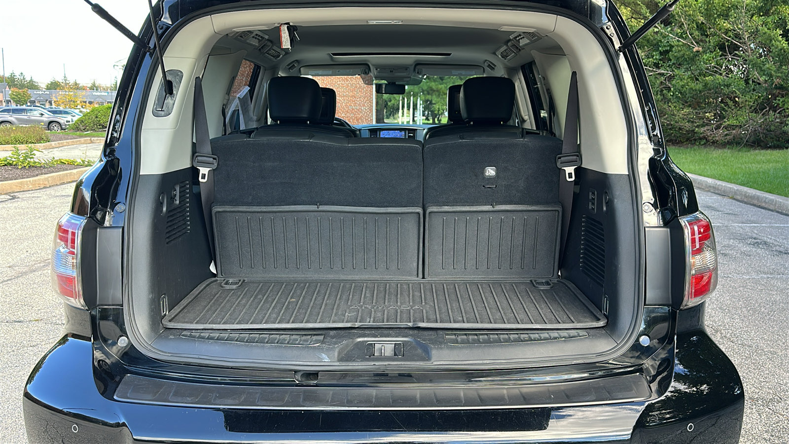 Certified 2019 Nissan Armada Platinum w/ Captain's Chairs Package AWD/4WD image 7