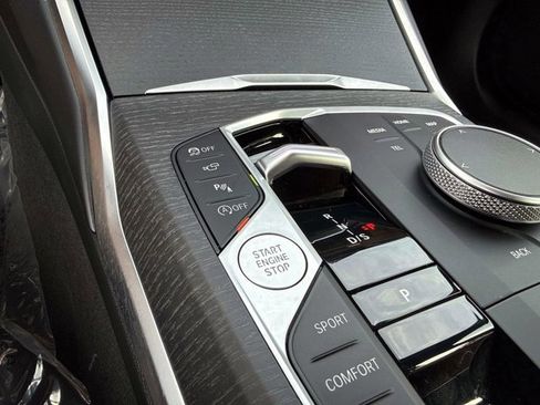 Used 2025 BMW 330i 330i w/ Convenience Package image 27