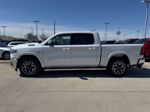 New 2026 RAM 1500 Laramie AWD/4WD image 27