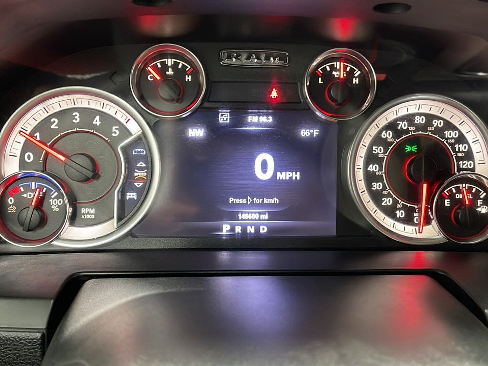 Used 2017 RAM 1500 Laramie w/ Convenience Group AWD/4WD image 5