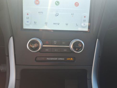 Certified 2022 Ford Edge SEL w/ Convenience Package image 18