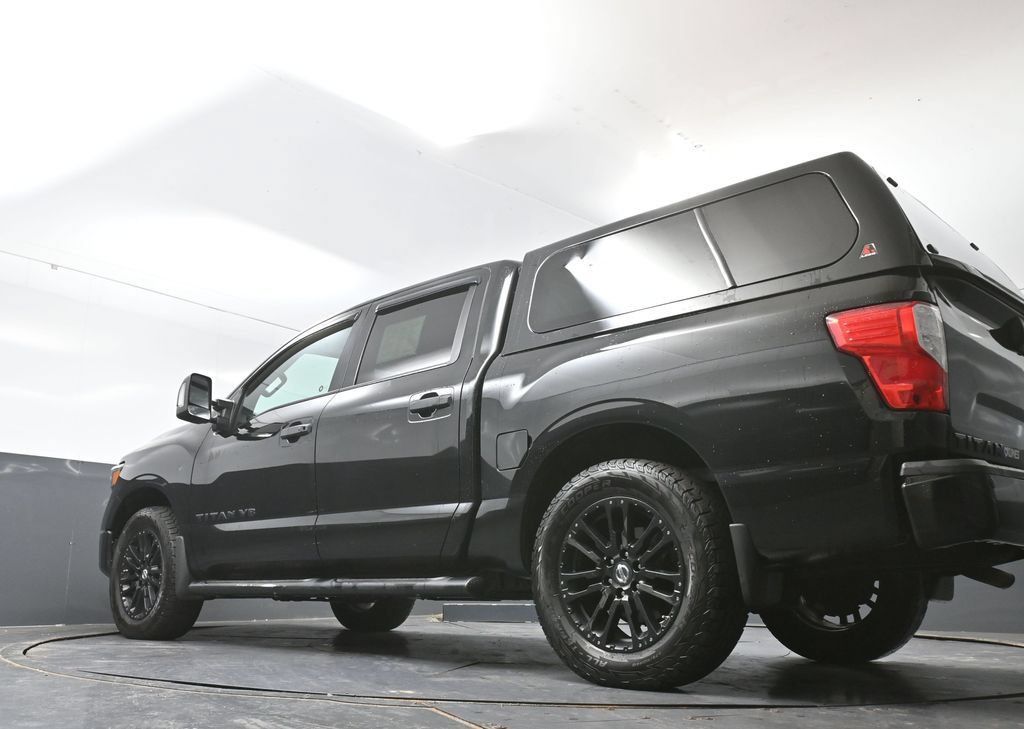 Used 2018 Nissan Titan SV AWD/4WD image 52