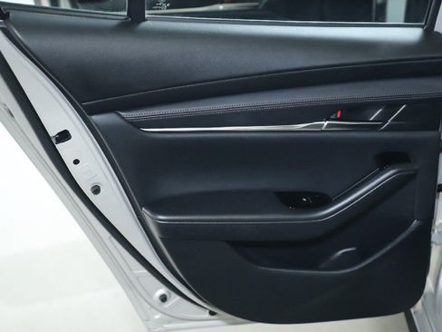 Used 2025 MAZDA MAZDA3 s image 13