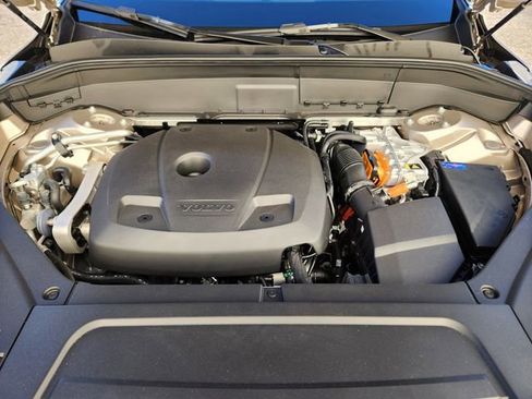 New 2026 Volvo XC90 T8 Plus image 20