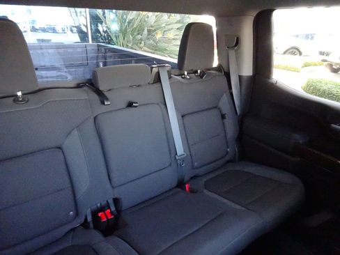 Certified 2020 GMC Sierra 1500 Elevation w/ Elevation Value Package AWD/4WD image 18