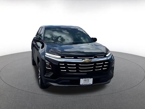 Used 2025 Chevrolet Equinox LT FWD image 4
