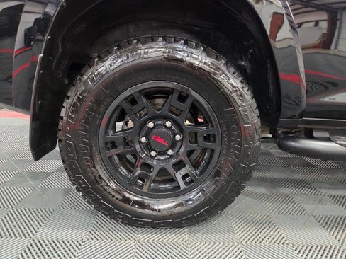 Used 2022 Toyota 4Runner SR5 Premium image 86