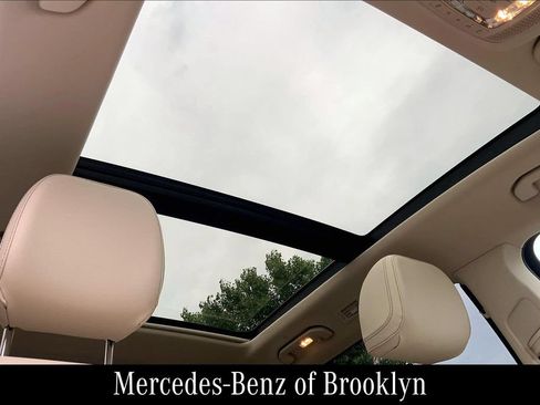 Used 2022 Mercedes-Benz GLS 450 4MATIC image 16