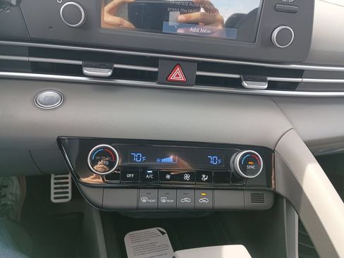 New 2026 Hyundai Elantra Sport FWD image 25
