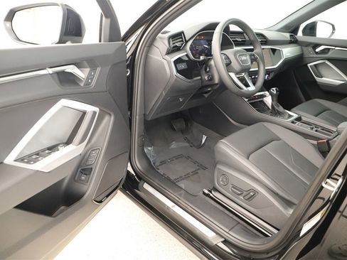 New 2025 Audi Q3 2.0T Premium image 14