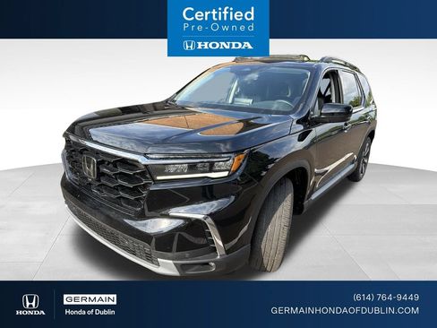 Used 2025 Honda Pilot Touring image 1