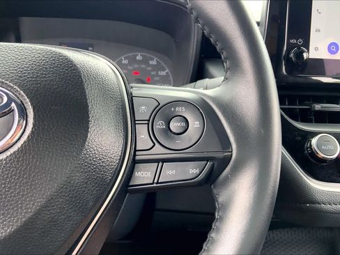 Used 2025 Toyota Corolla SE image 24