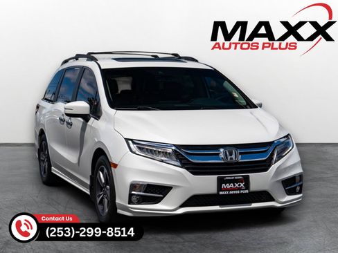 Used 2020 Honda Odyssey Touring image 1