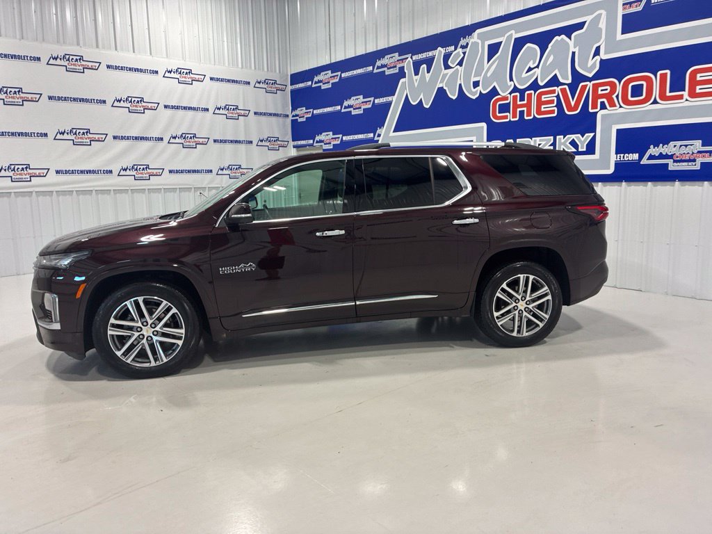 Used 2023 Chevrolet Traverse High Country w/ LPO, Floor Liner Package AWD/4WD image 3