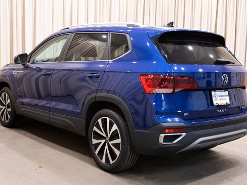 Used 2022 Volkswagen Taos SE image 5