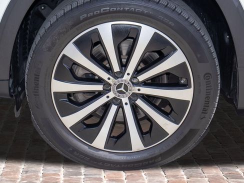 Used 2020 Mercedes-Benz GLB 250 image 38