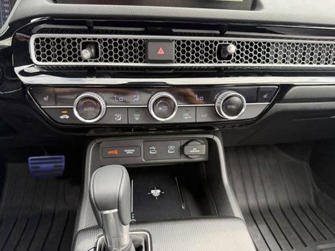 Used 2025 Honda Civic Sport Touring image 31