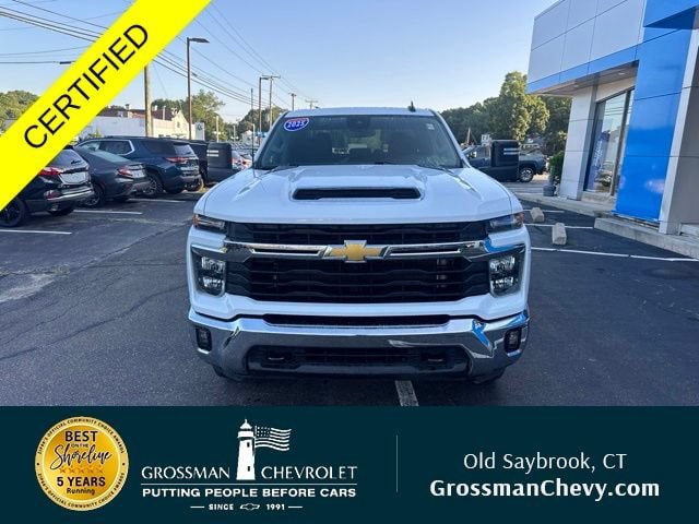 Used 2025 Chevrolet Silverado 2500 LT w/ Convenience Package AWD/4WD image 4