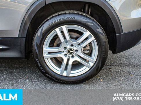 Used 2022 Mercedes-Benz GLB 250 4MATIC w/ Premium Package Lite image 16