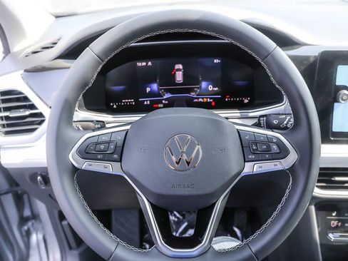 New 2025 Volkswagen Taos SE image 24
