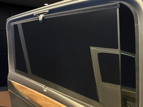 Used 2025 Volkswagen Atlas SE image 11