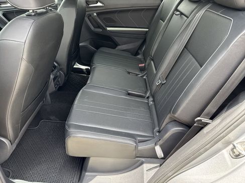 Used 2022 Volkswagen Tiguan SE R-Line FWD image 21