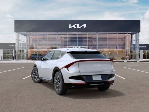 New 2025 Kia EV6 Light w/ Light LR Technology Package image 4