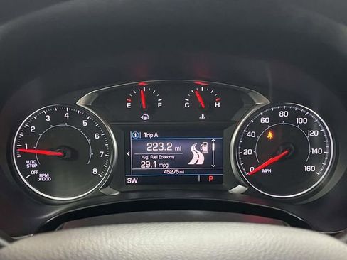 Used 2024 GMC Terrain SLE image 32