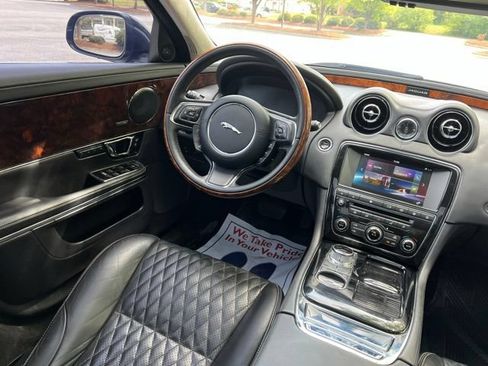 Used 2017 Jaguar XJ L Portfolio AWD/4WD image 30