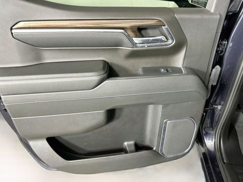 Used 2024 Chevrolet Silverado 1500 LT AWD/4WD image 25